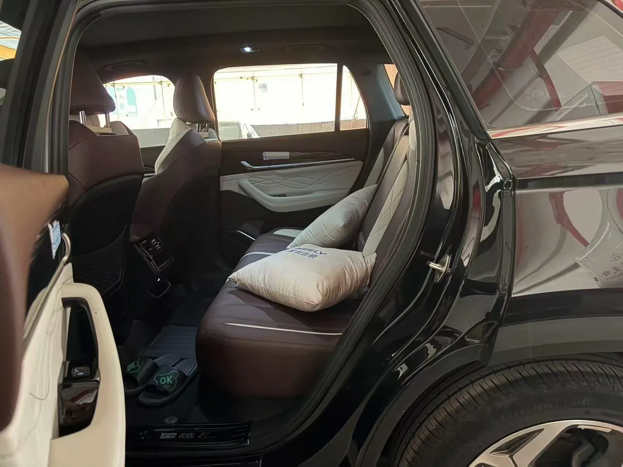 Geely 2024 XingyueL (Monjaro) 2.0TD high-power two-wheel drive cloud version automatic gear 4