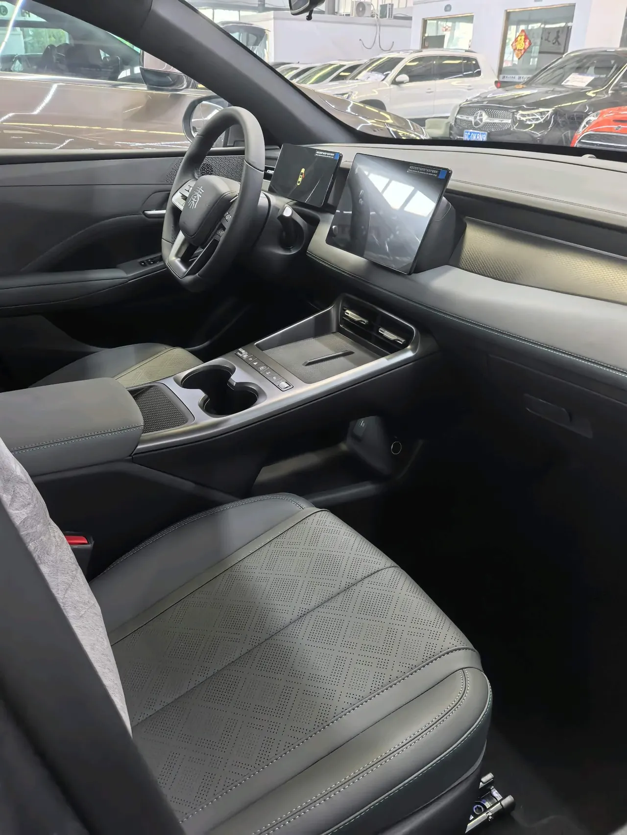 BYD 2026 Qin PLUS DM-i 1.5 CVT 128km Entry-Level Automatic 6