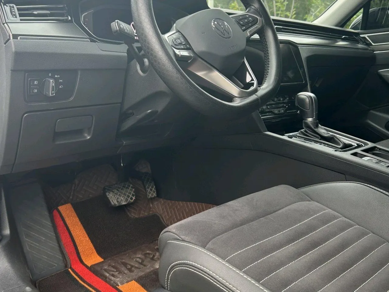 Volkswagen 2020 Magotan 2.0TSI 380TSI Luxury Automatic 7