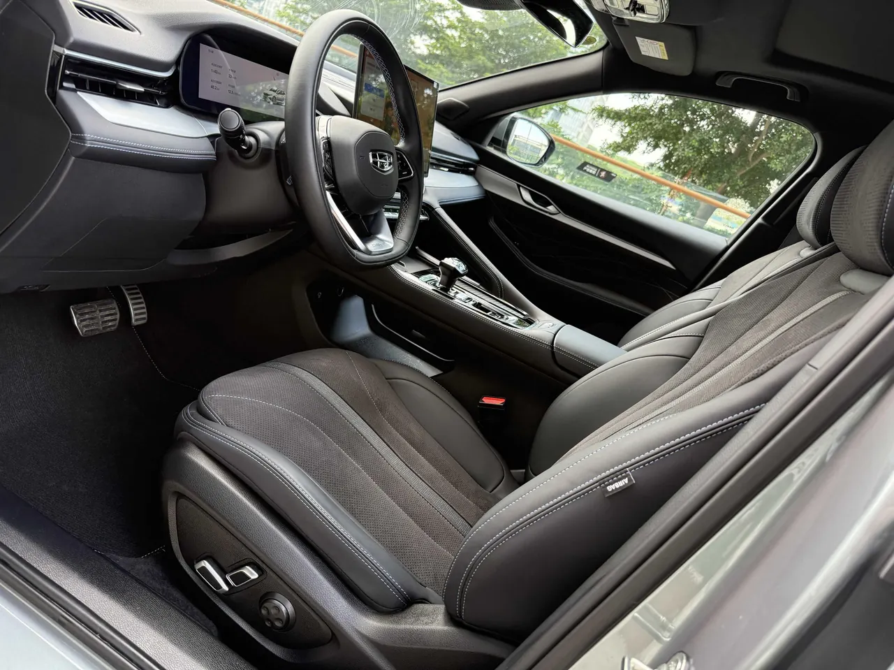 Geely 2026 xingrui 2.0TD oriental obsidian full moon version automatic gear 4