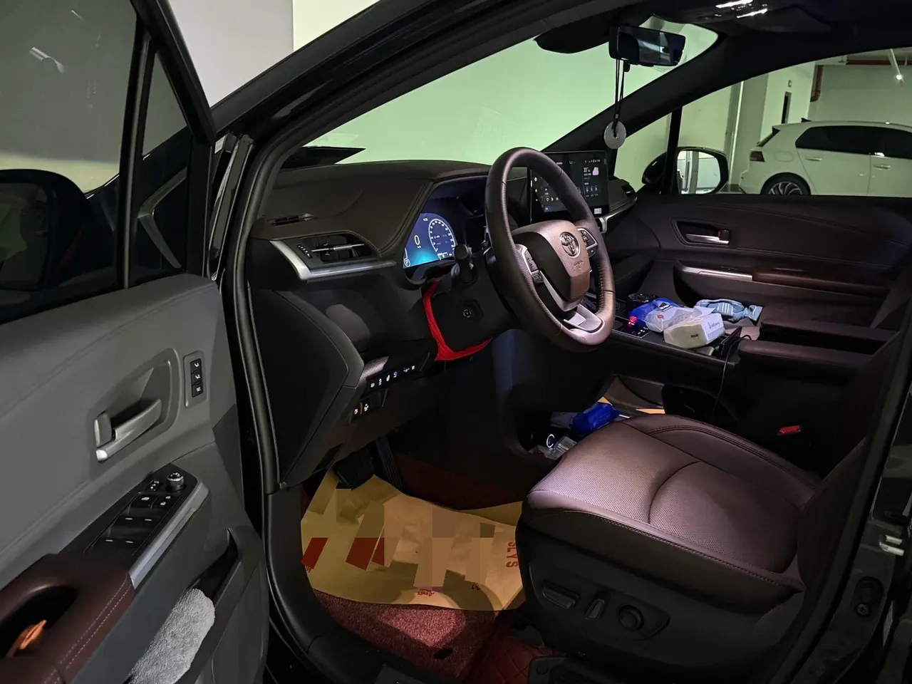 Toyota 2026 Grevia HYBRID 2.5 Stepless Zunjue MAX Four-wheel Drive Automatic Gear 6