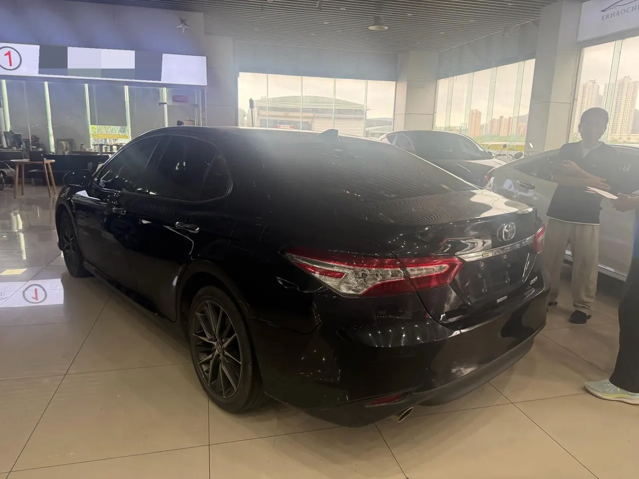 Toyota 2021 Camry 2.5G Deluxe Edition Automatic Gear 3