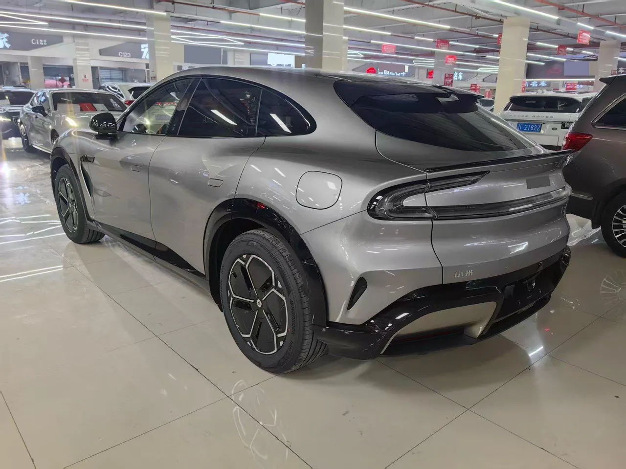 MI 2025 YU7 Long Endurance Rear Drive Automatic Gear 4