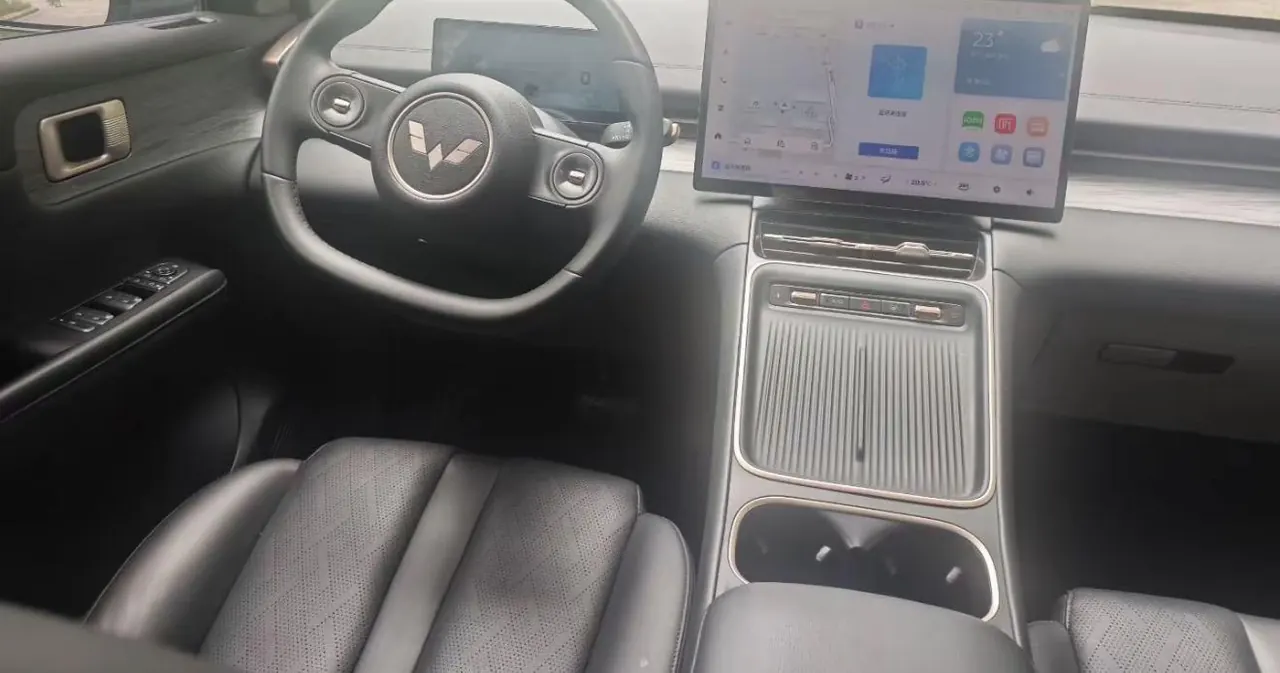 WuLing 2024 Starlight S 1.5 Stepless 130km Flagship Automatic Gear 3