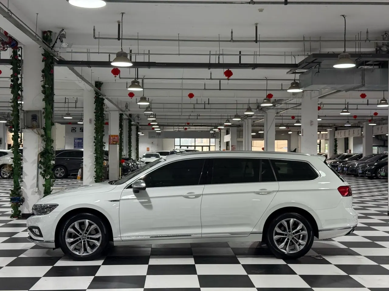 Volkswagen Magotan (Imported) 2021 Weilan 2.0TSI Free Edition Automatic Gear 4