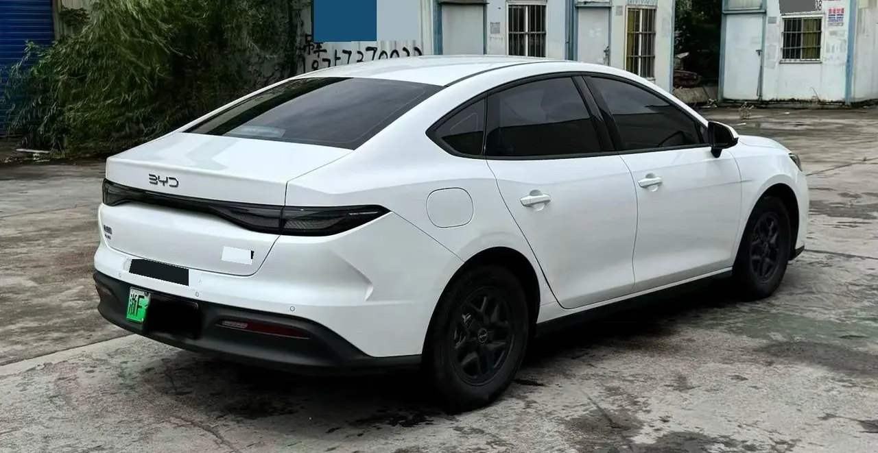 BYD 2025 seals 05 DM-i 1.5 stepless smart driving version 55KM luxury automatic gear 9
