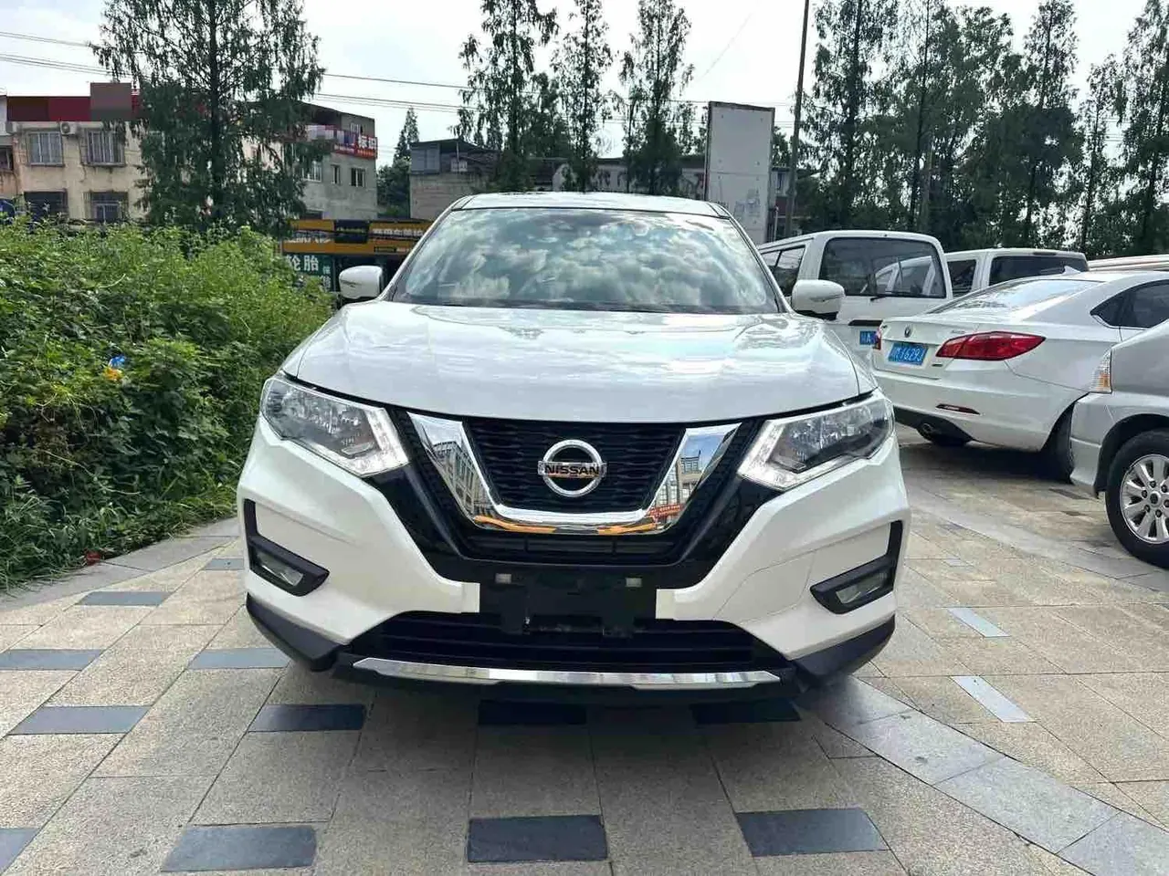Nissan 2020 Qijun 2.0 stepless XL Premium two-wheel drive Zhilian exclusive version of automatic gear 2