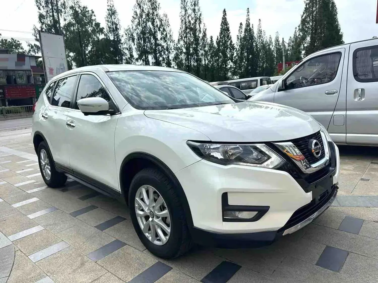 Nissan 2020 Qijun 2.0 stepless XL Premium two-wheel drive Zhilian exclusive version of automatic gear 3