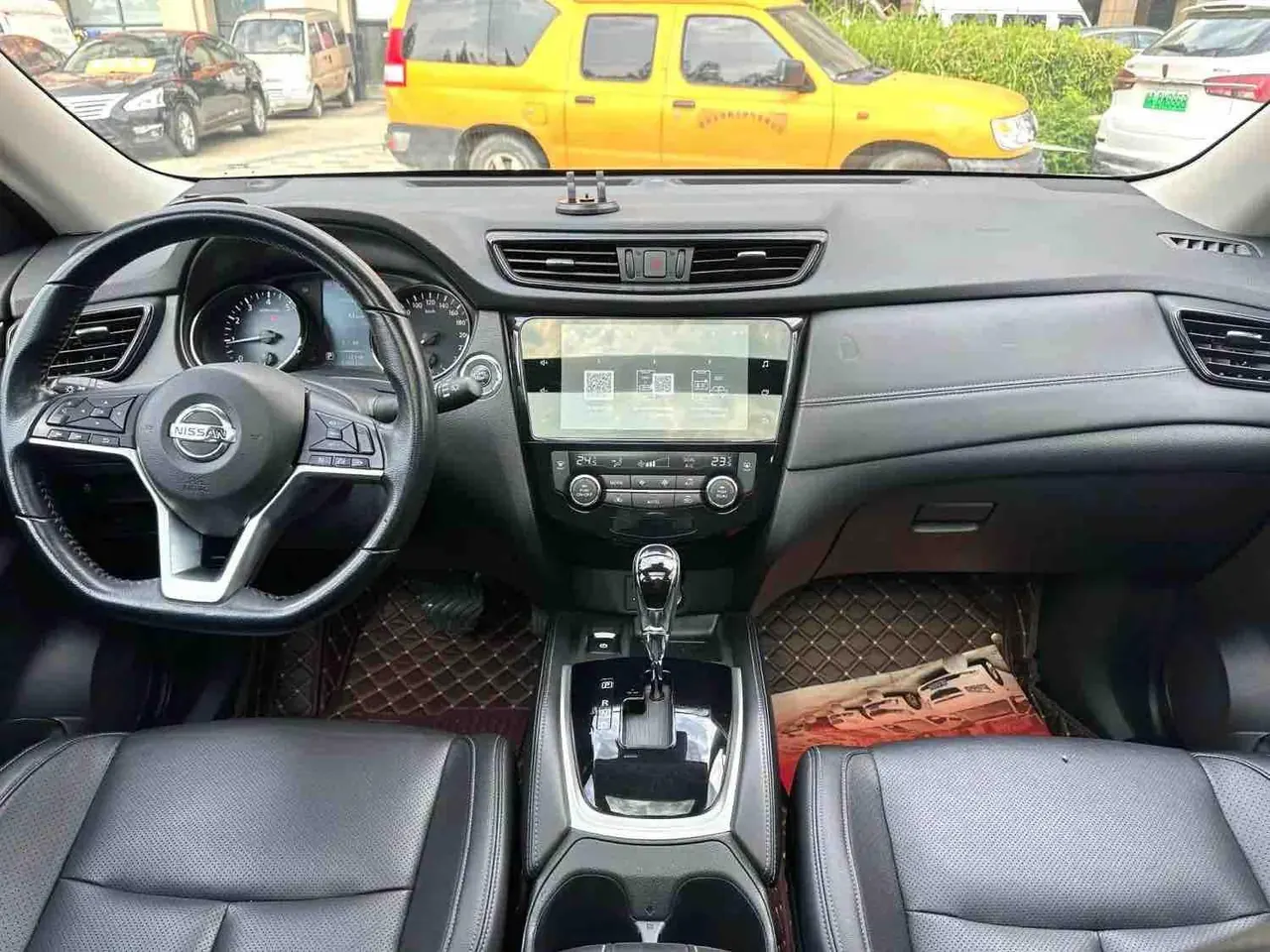 Nissan 2020 Qijun 2.0 stepless XL Premium two-wheel drive Zhilian exclusive version of automatic gear 4