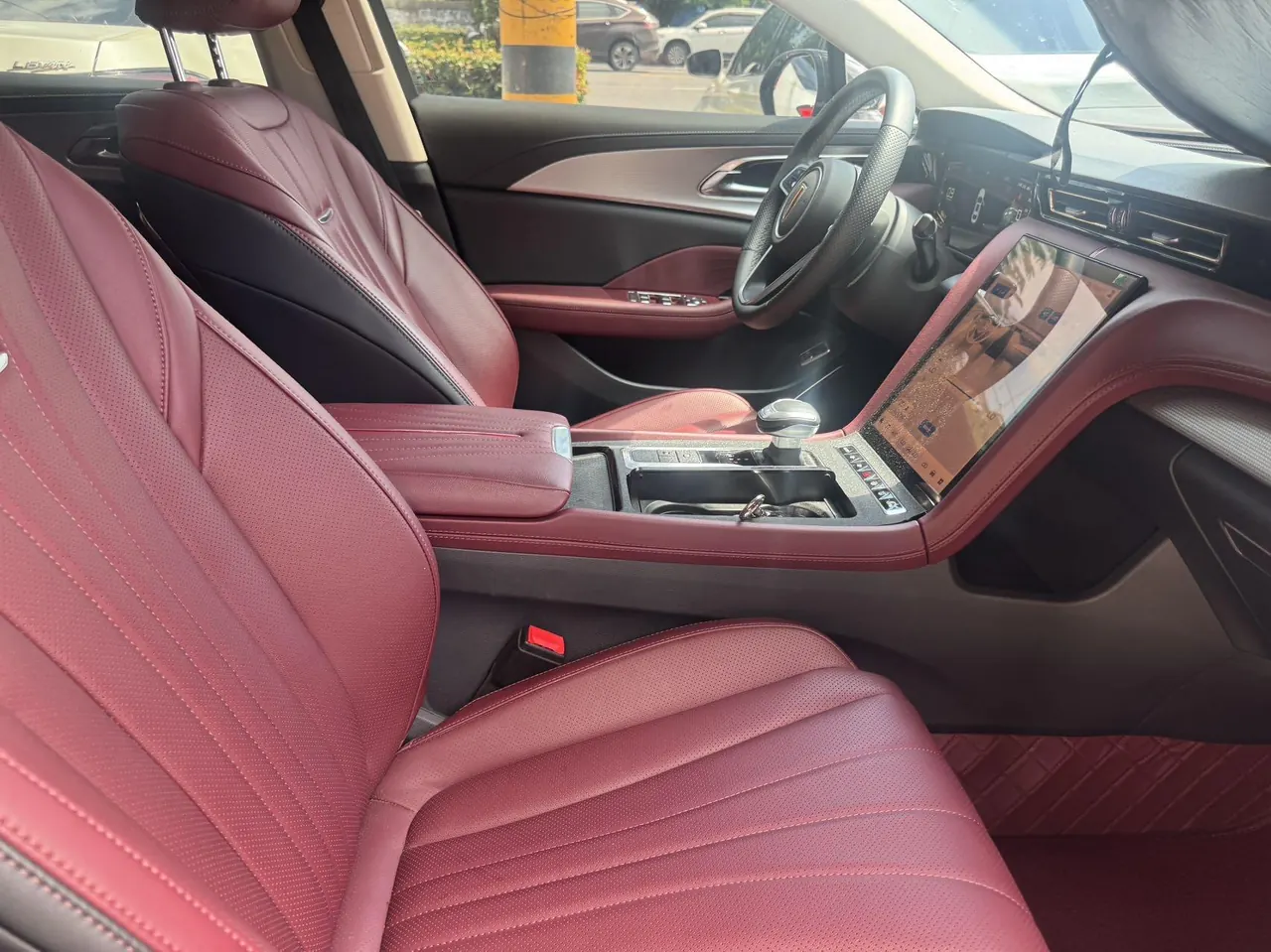 HongQi 2024 H5 1.5T Zhilian Flag Rhyme Edition Automatic Gear 5