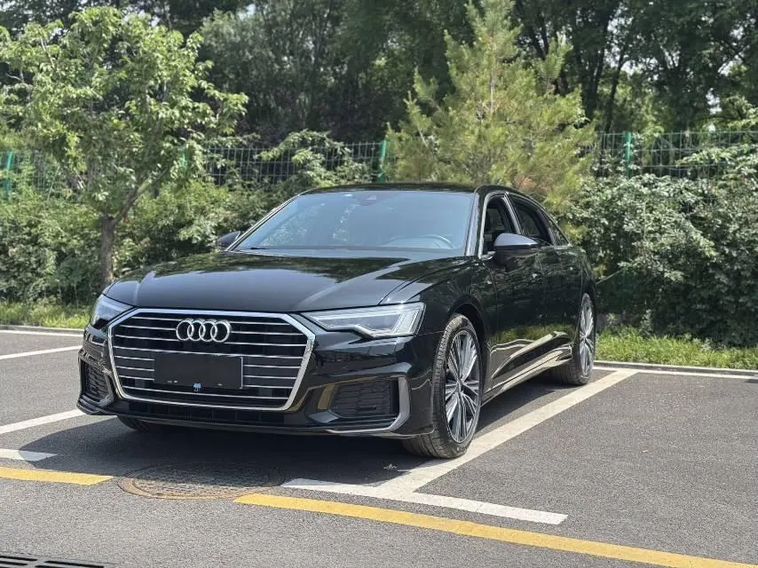 Audi 2021 A6L 2.0TFSI 40TFSI Deluxe Dynamic Automatic - View 1