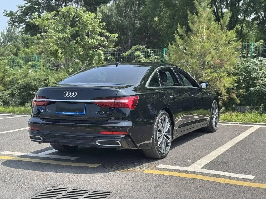 Audi 2021 A6L 2.0TFSI 40TFSI Deluxe Dynamic Automatic 6