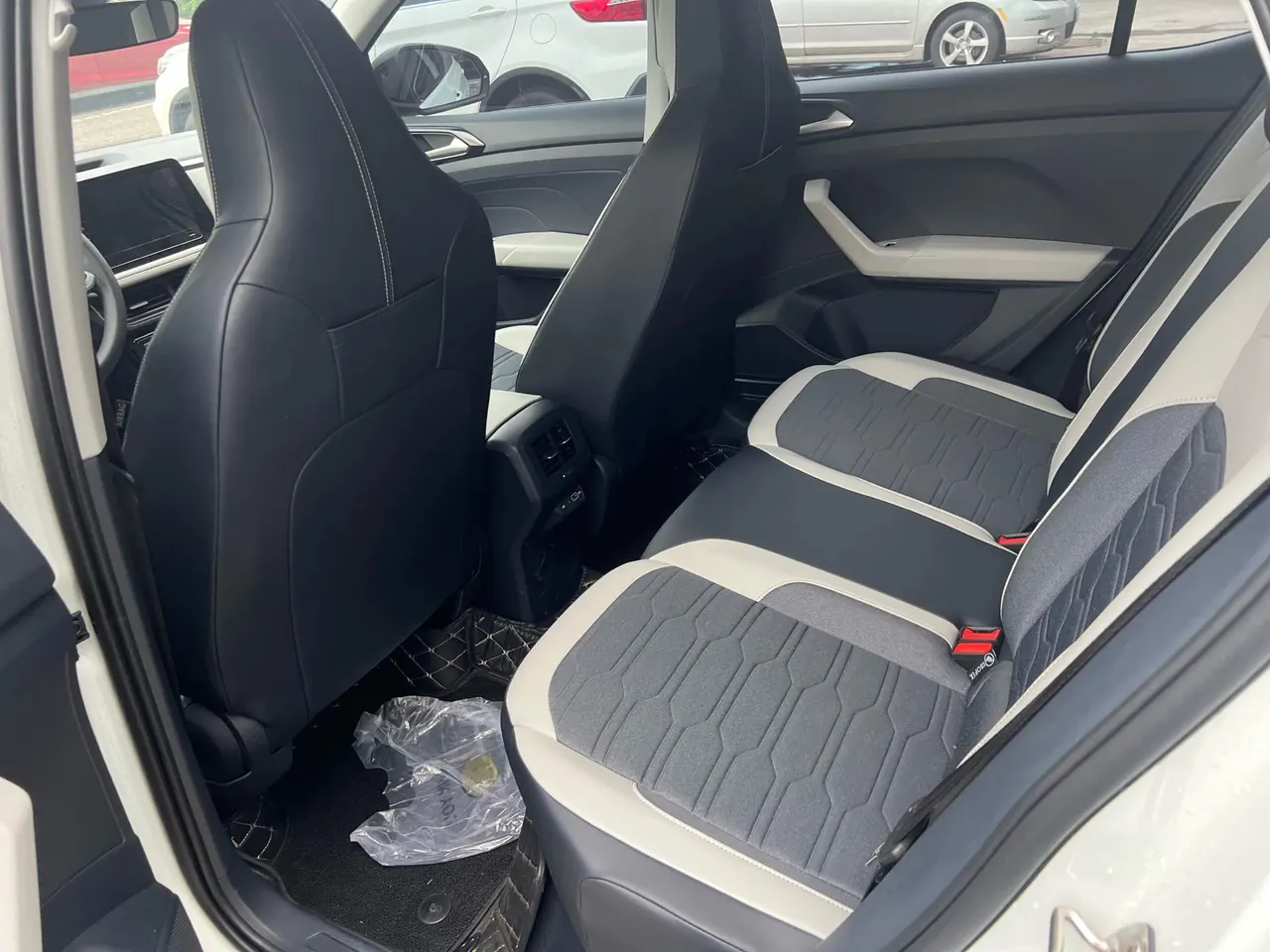 Volkswagen 2025 Tuyue New 1.5 Sharp Edition Automatic Gear 4