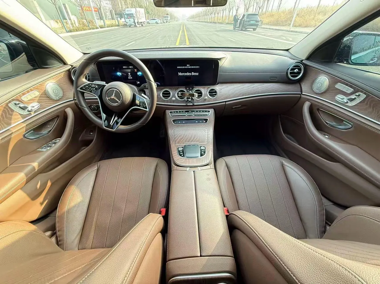 Mercedes Benz E Class 2022 E 300 L 2.0T Luxury Automatic Gear 2