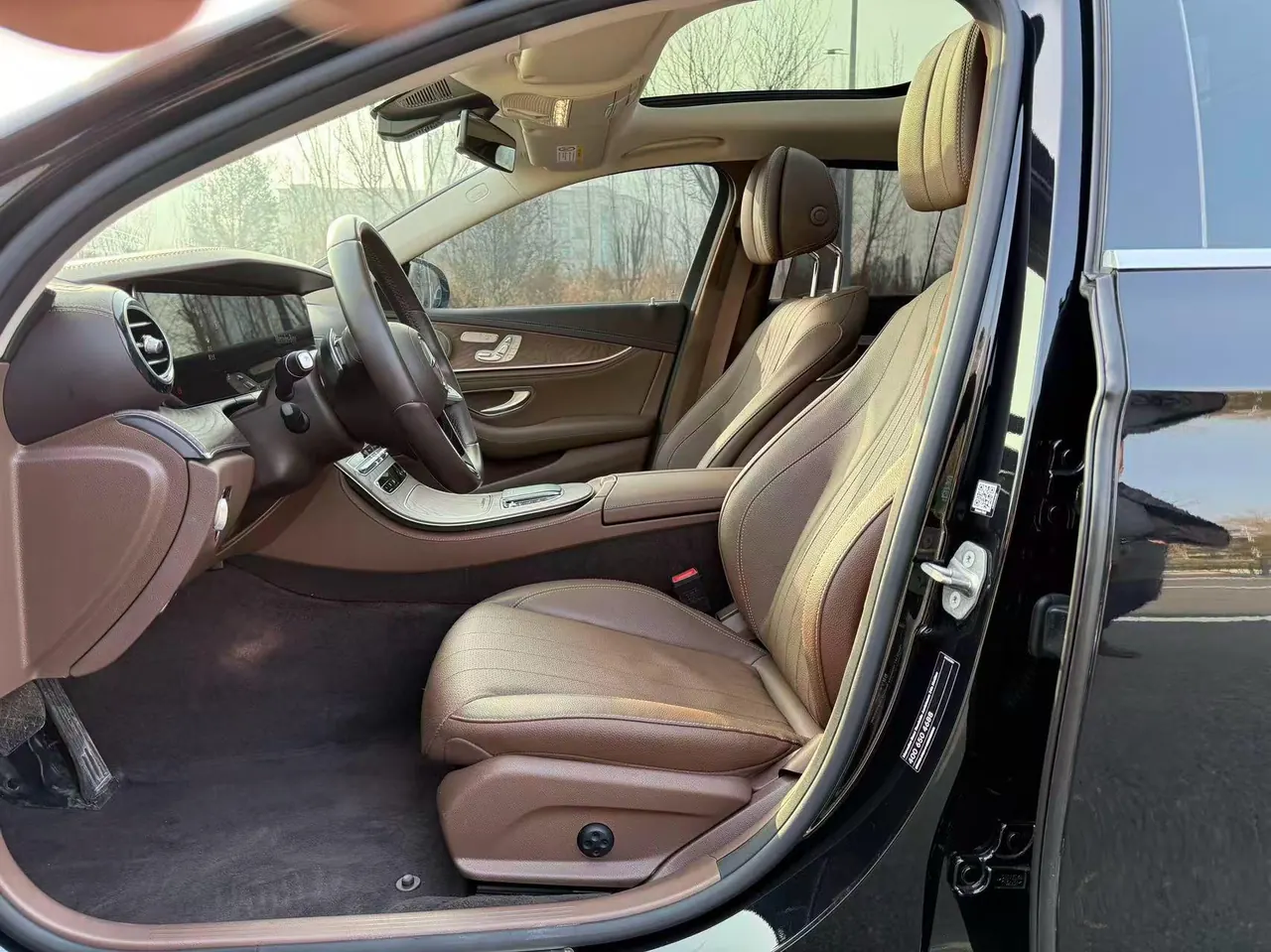 Mercedes Benz E Class 2022 E 300 L 2.0T Luxury Automatic Gear 4