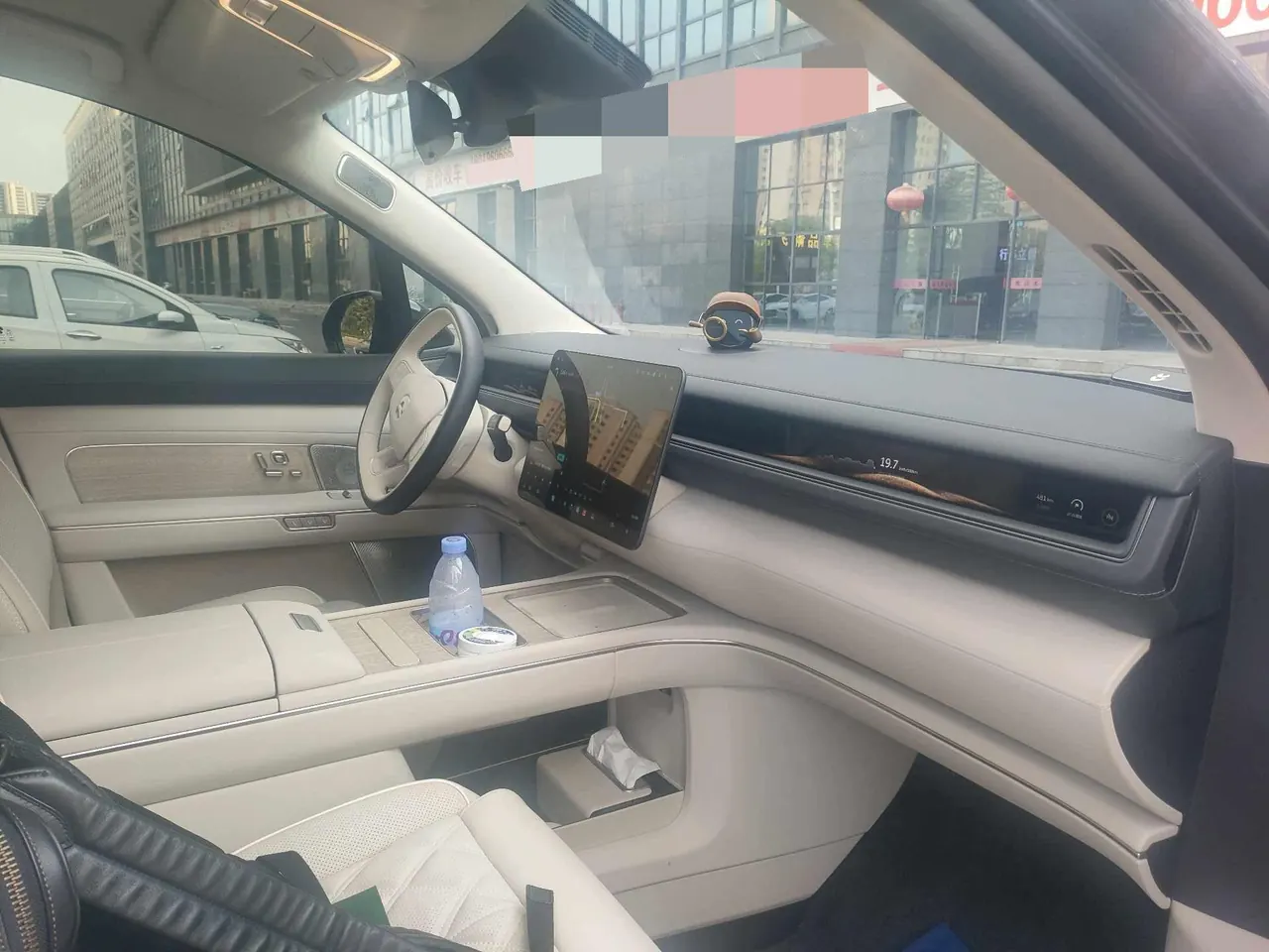 NIO 2026 ES8 6‑Seater Executive Signature Edition Automatic Transmission 4