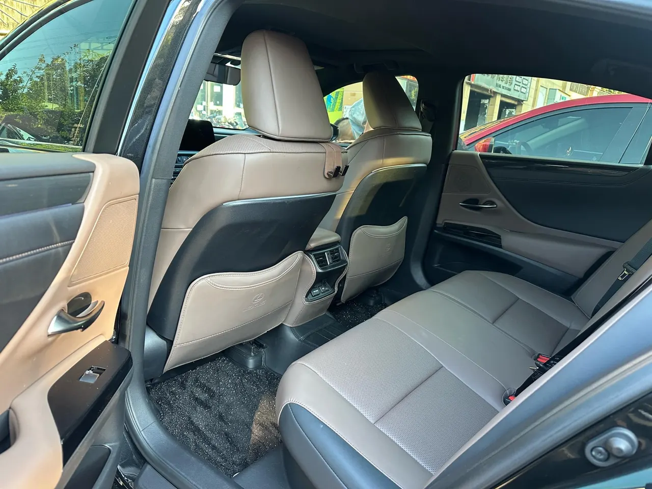 Lexus ES (Imported) 2022 ES300h 2.5 Stepless Excellence Edition Automatic Gear 5