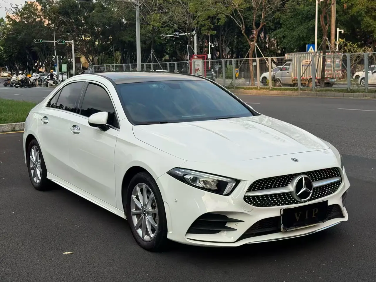 Mercedes Benz Class A 2021 A 200 L 1.3T Fashion Automatic Gear 3