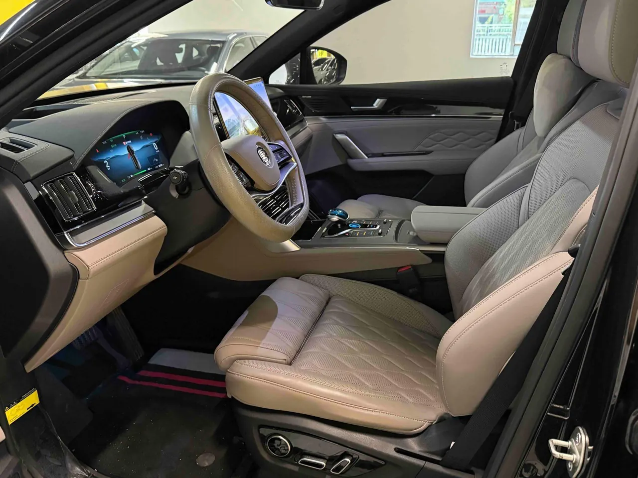 BYD Tang New Energy 2024 Tang EV Champion Edition 730KM Exclusive Automatic Gear 2