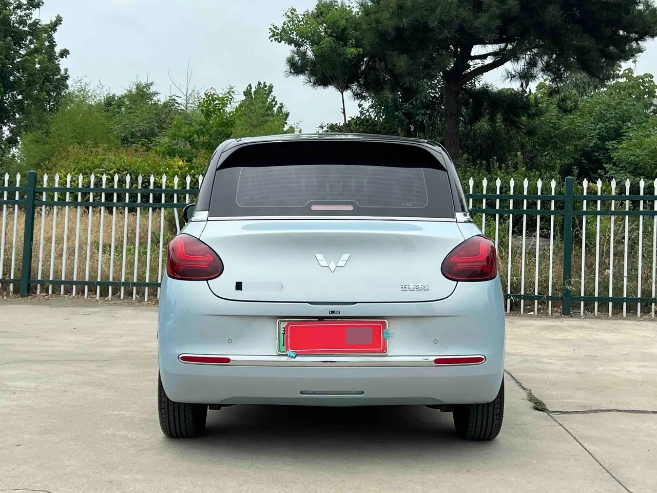 WuLing 2025 Plantronics 410km LingBox Exclusive Automatic Transmission 9
