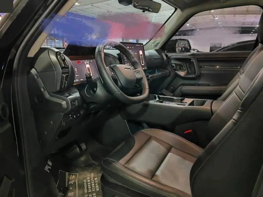 Haval 2026 big dog PLUS 2.0T four-wheel drive Chaoye version automatic gear 2