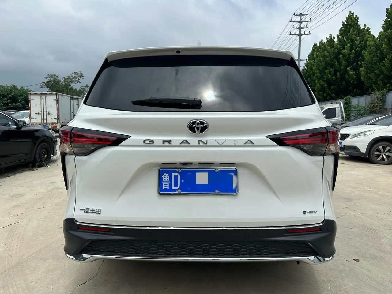 Toyota 2026 Grevia HYBRID 2.5 Stepless Comfort Edition Automatic Transmission 4