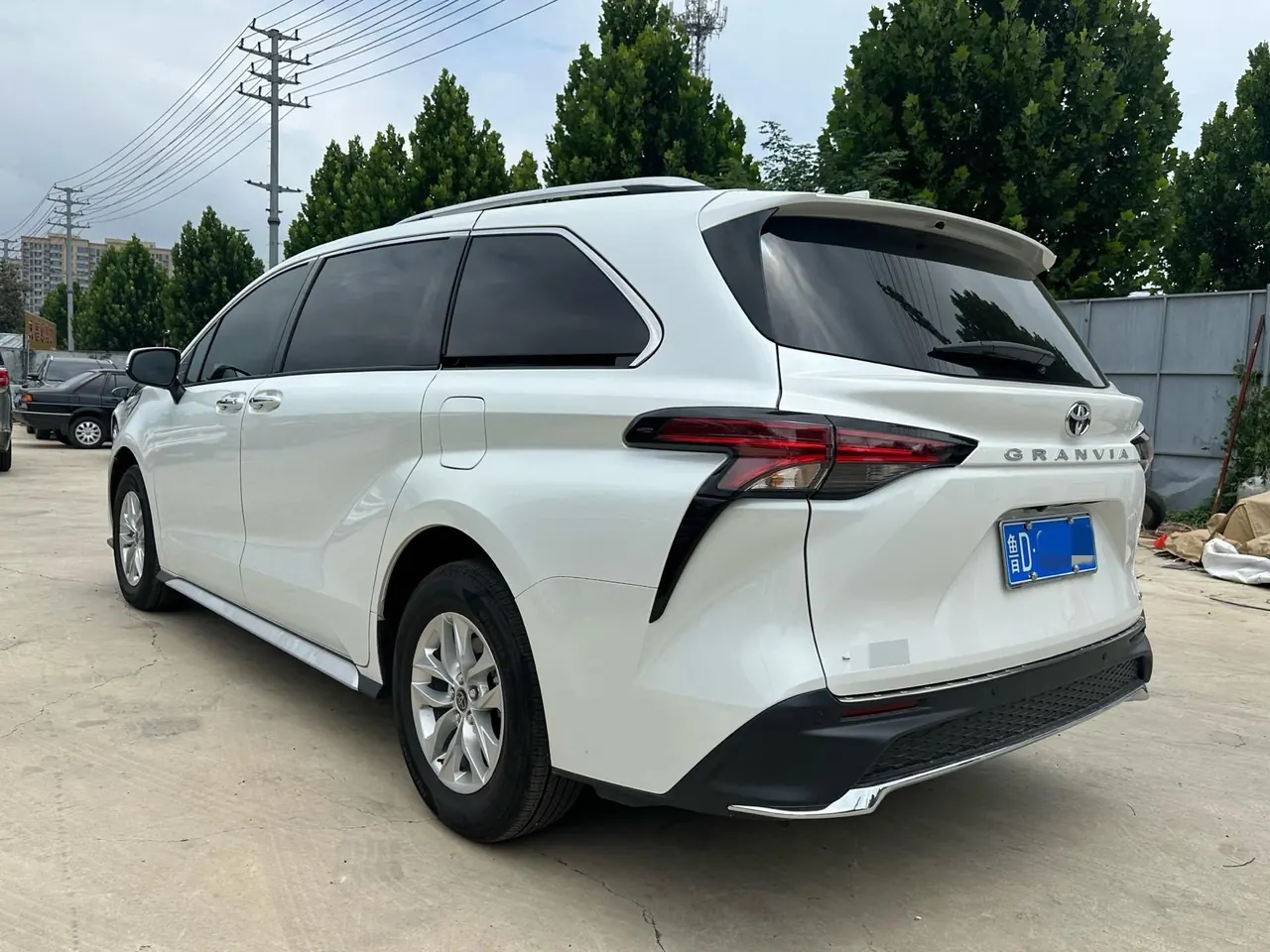 Toyota 2026 Grevia HYBRID 2.5 Stepless Comfort Edition Automatic Transmission 5