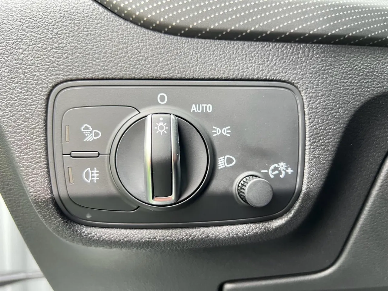 Audi 2022 Q2L 1.4TFSI 35TFSI Fashion Dynamic Automatic 10