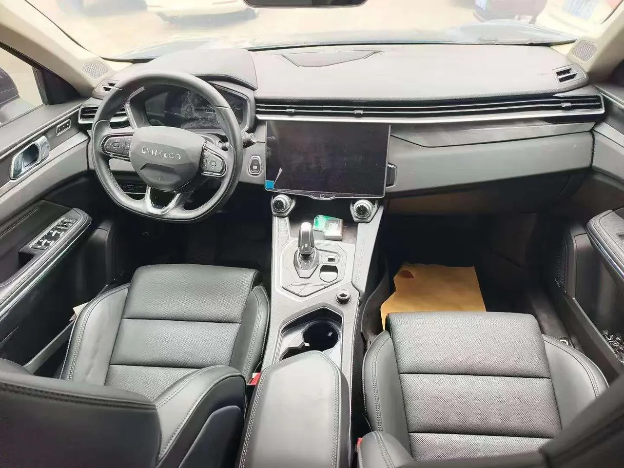 LYNK&amp;CO 2021 LYNK&amp;CO 01 2.0TD Two-Drive Pro Automatic 7