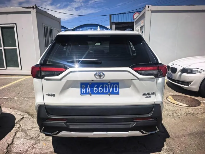 Toyota 2021 RAV4 RongFang 2.0 Stepless Four-wheel Drive Premium Edition Automatic Gear 8