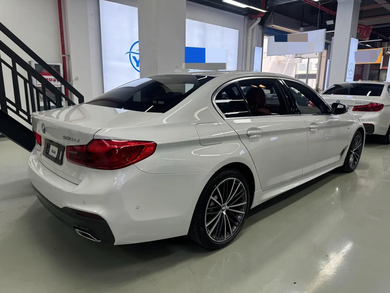 BMW 5 Series 2020 530Li 2.0T Leading M Sports Suit Automatic Gear 6