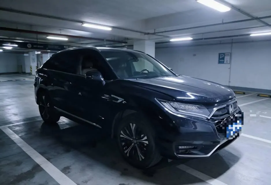 Honda 2020 UR-V 2.0T 370TURBO 4-wheel drive exclusive automatic gear 3