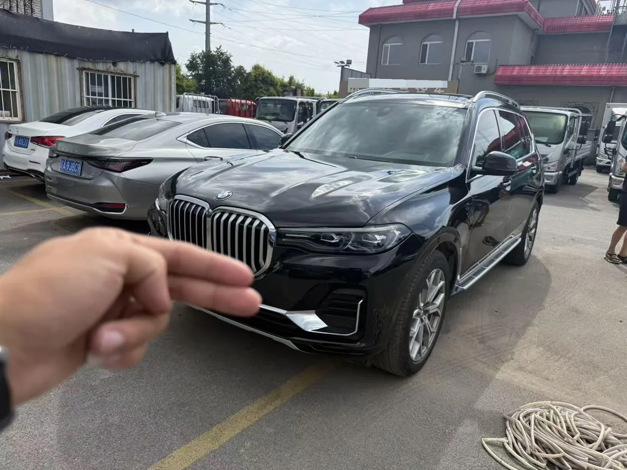 Open image lightbox: BMW X7 (Imported) 2020 X7 xDrive40i 3.0T Premium Luxury Suit Automatic Gear