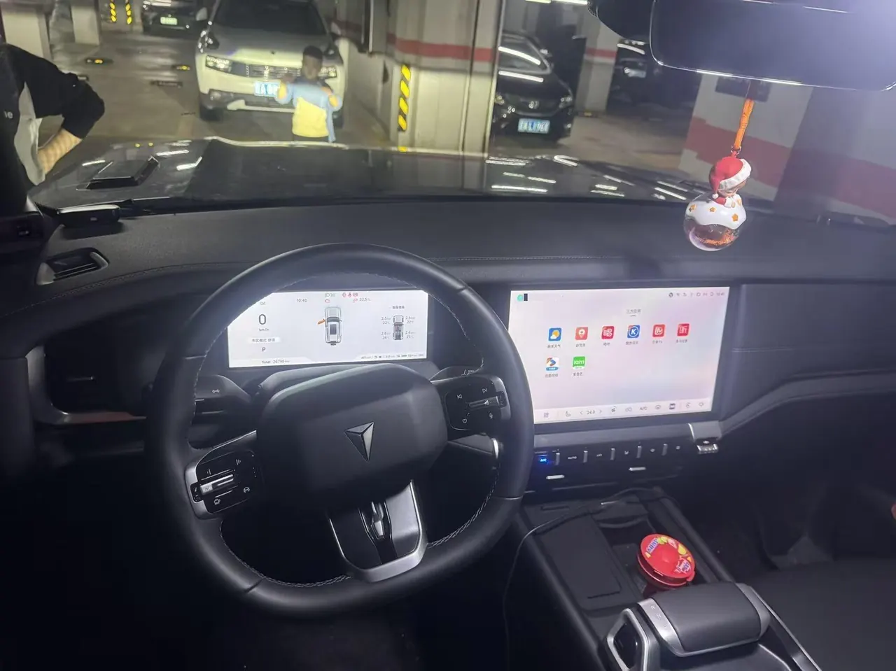 ChangAn Deepal 2024 G318 four-wheel drive air suspension version of automatic gear 10