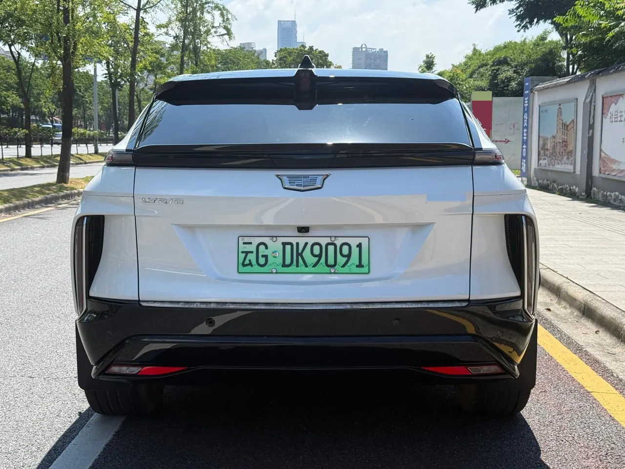 Cadillac 2024 LYRIQ (Sharp Song) Rear Drive Standard Endurance Deluxe Edition Automatic Gear 9