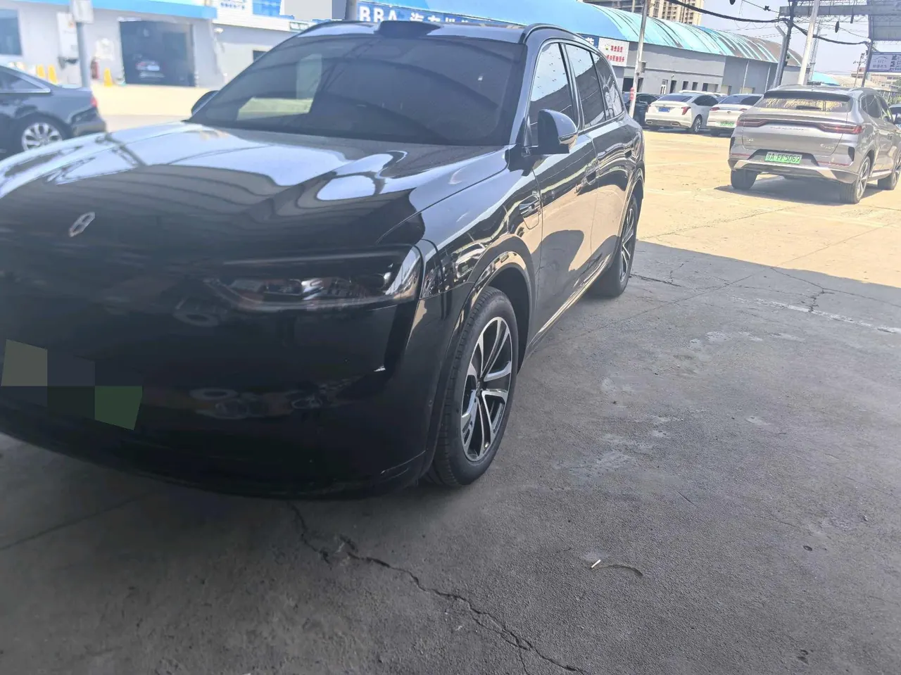 Open image lightbox: AITO 2026 AITO M7 extended range Max 4-wheel drive version 6 seats (896-line laser Radar) automatic gear