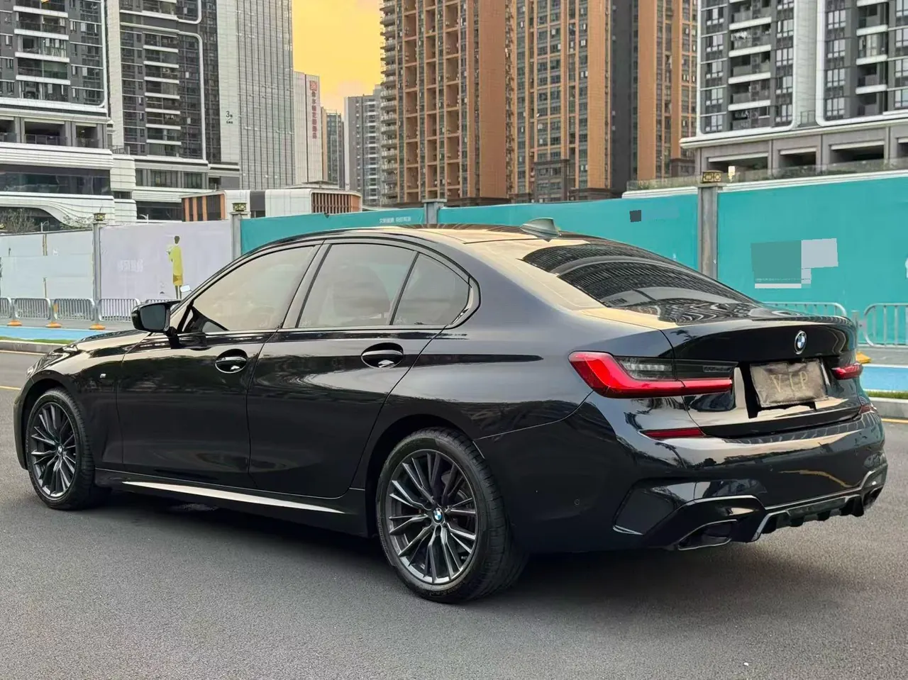 BMW 3 Series 2021 325i 2.0T M Sports Obsidian Night Suit Automatic Gear 7