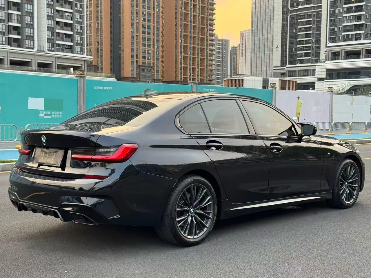 BMW 3 Series 2021 325i 2.0T M Sports Obsidian Night Suit Automatic Gear 9