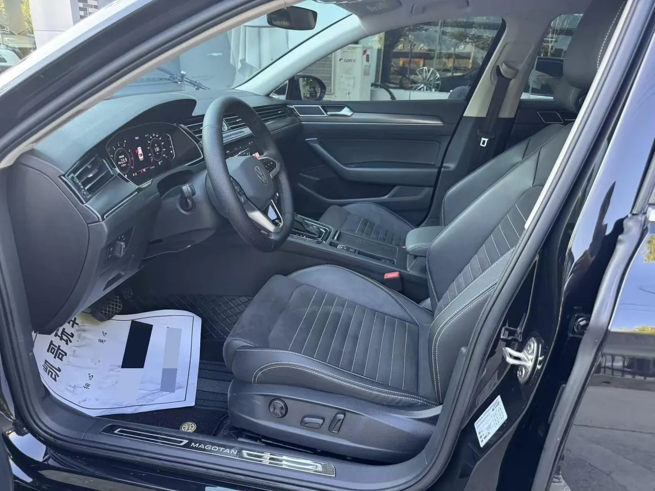 Volkswagen 2021 Magotan 2.0TSI 330TSI 30th Anniversary Edition Automatic Gear 4