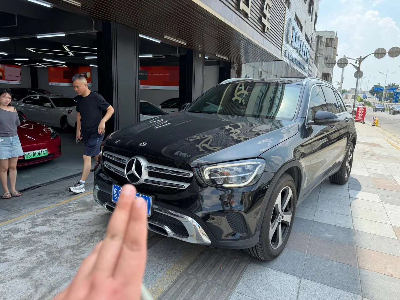 Mercedes Benz 2022 GLC 260 L 4MATIC 2.0T Dynamic (Change 2) Automatic Gear - View 1