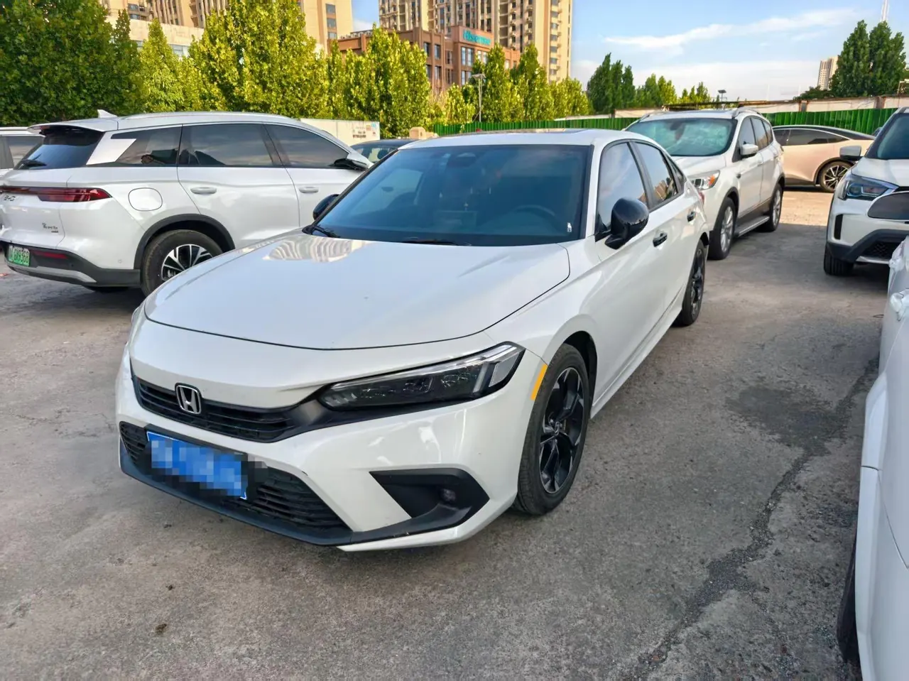 Открыть галерею: Honda 2022 Civic 1.5T Stepless 240TURBO Combustion Edition Automatic Gear
