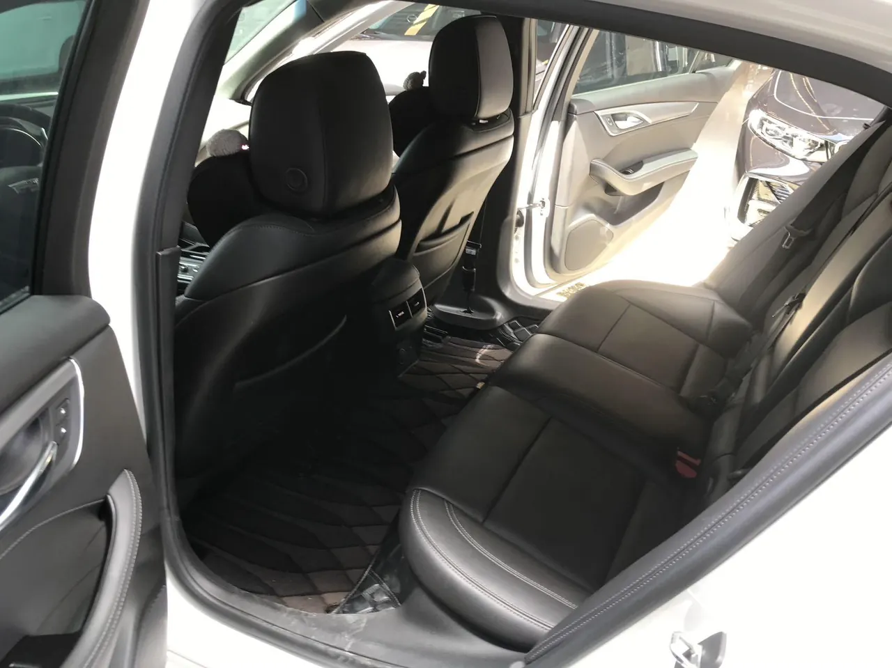 Cadillac 2022 CT5 2.0T 28T Luxury (Standard Edition) Automatic Gear 9