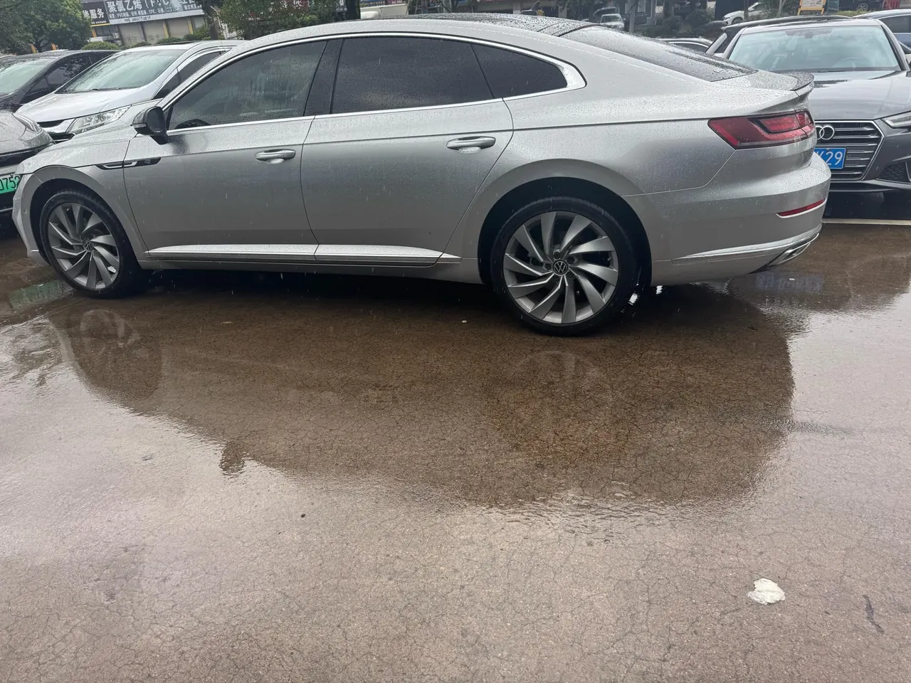 Volkswagen 2021 CC 2.0TSI 380TSI eye-catching automatic gear 2