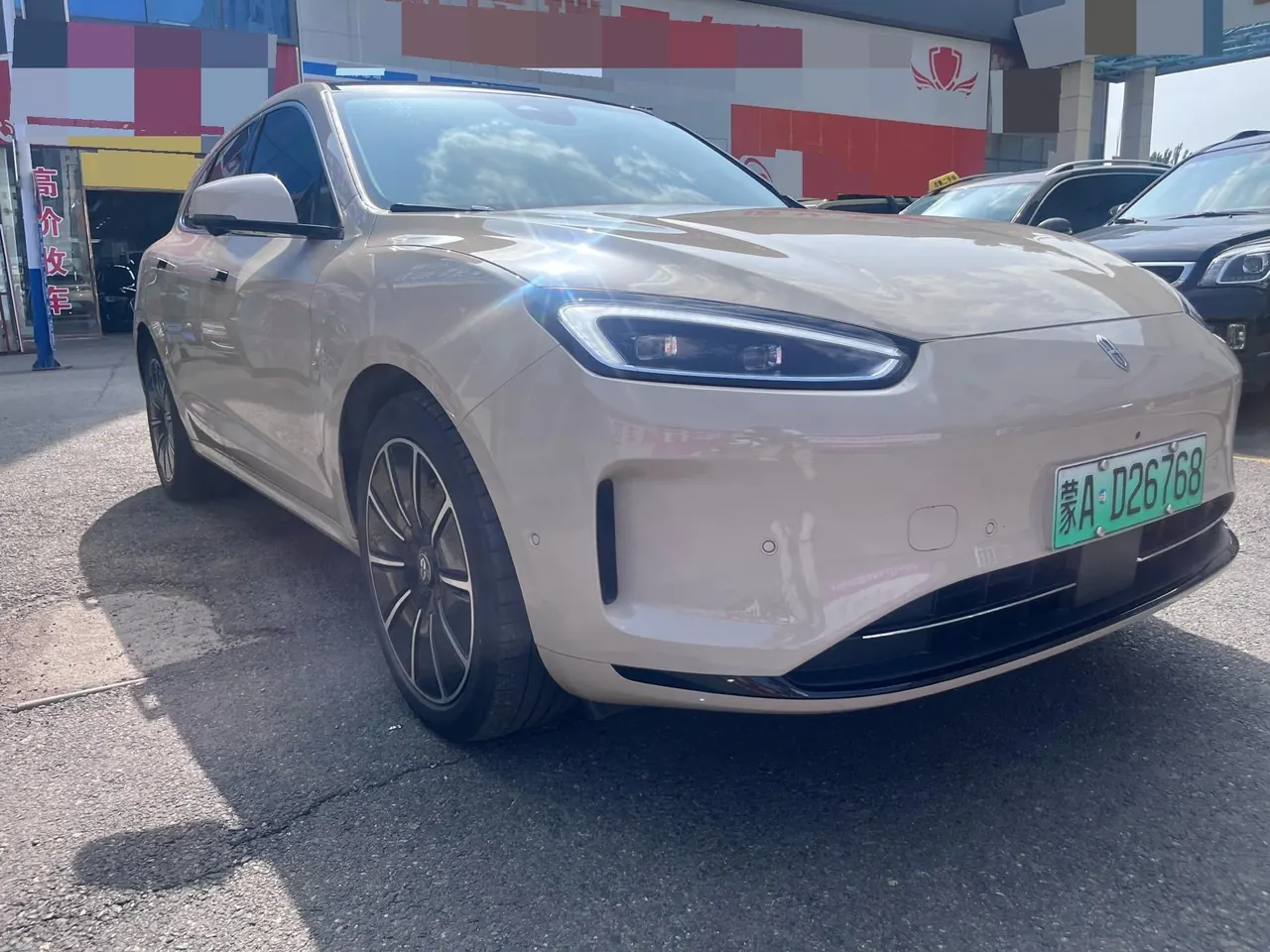 AITO 2022 AITO M5 EV four-wheel drive performance version automatic gear 2