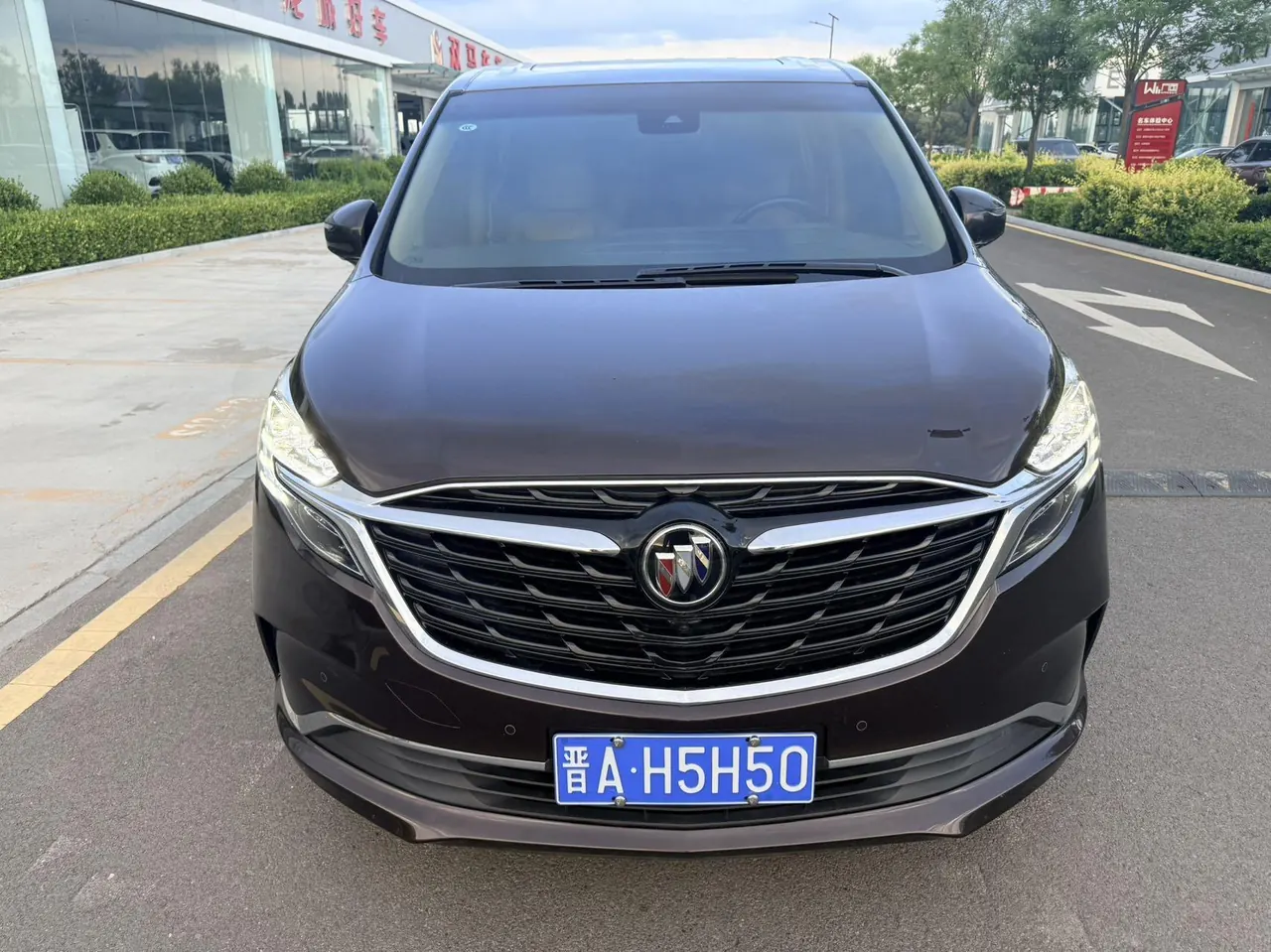 Buick 2021 GL8 ES Lu Zun 2.0T 653T Luxury Automatic Gear 2