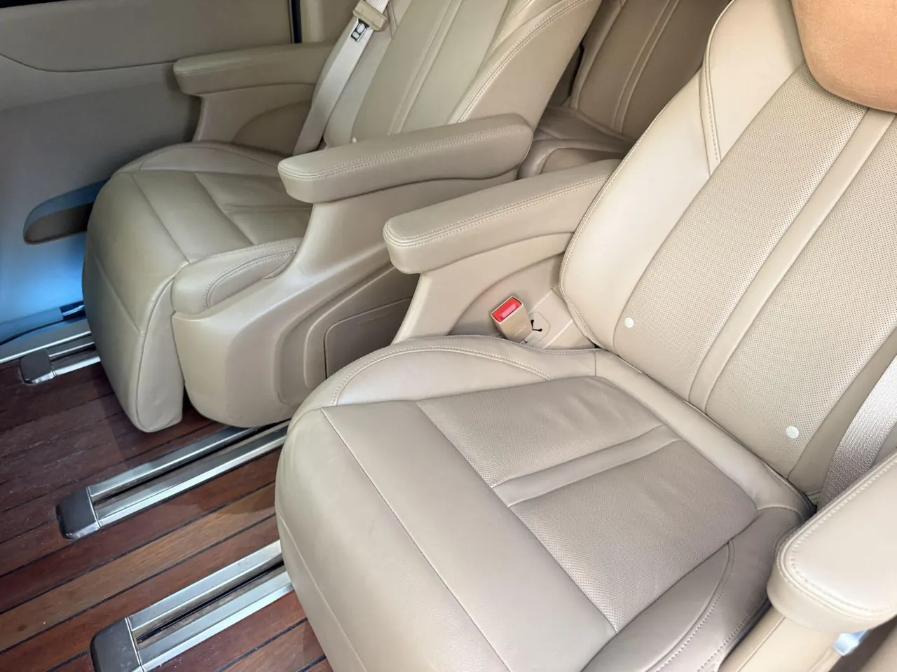 Buick 2021 GL8 ES Lu Zun 2.0T 653T Luxury Automatic Gear 6