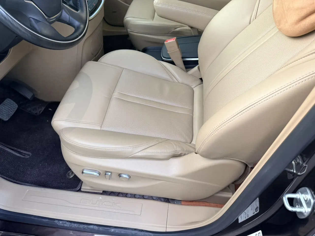 Buick 2021 GL8 ES Lu Zun 2.0T 653T Luxury Automatic Gear 7