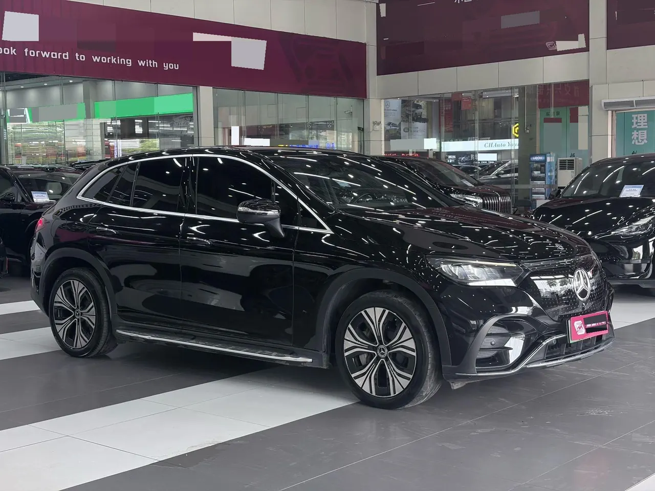 Mercedes Benz 2024 EQE SUV 500 4MATIC EQE SUV 500 4MATIC Deluxe Edition Automatic 2
