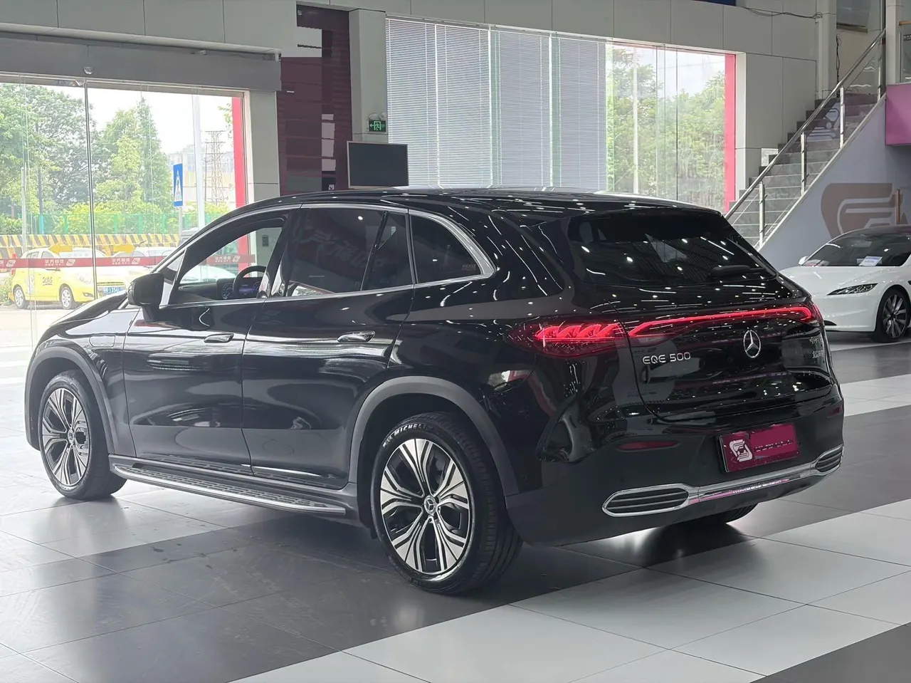 Mercedes Benz 2024 EQE SUV 500 4MATIC EQE SUV 500 4MATIC Deluxe Edition Automatic 4