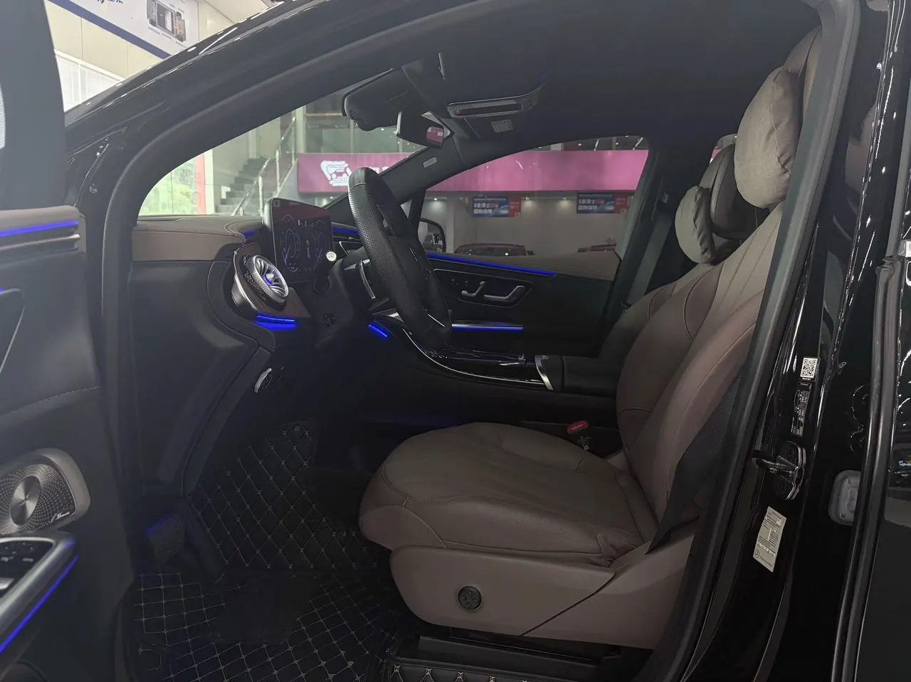 Mercedes Benz 2024 EQE SUV 500 4MATIC EQE SUV 500 4MATIC Deluxe Edition Automatic 7